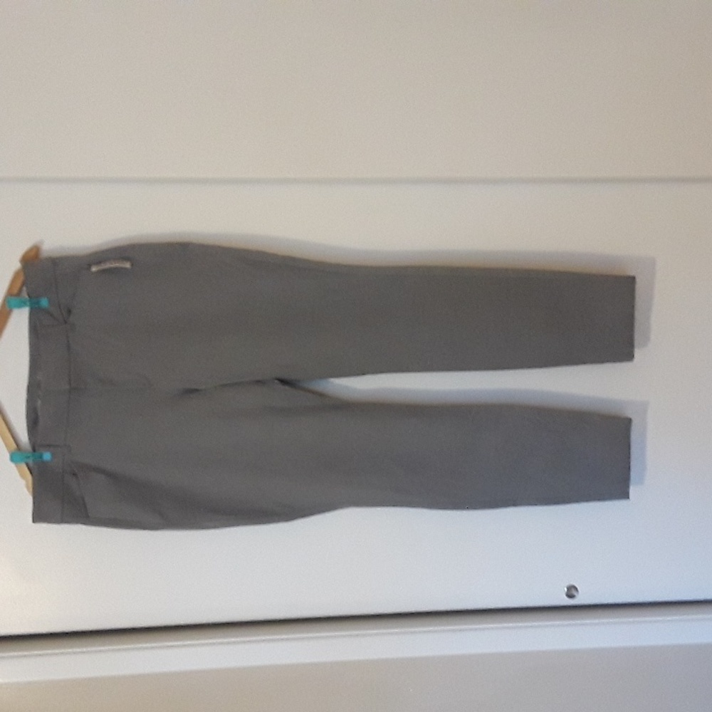 NWT Old Navy gray Pixie pants 14
